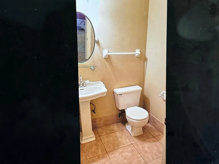 956 Rolling Oaks Ln — Photo 25
