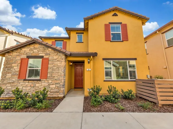 69 Huddlestone Cir, Roseville, CA 95661