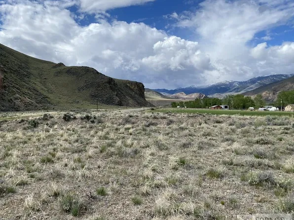 9 Rivers Edge Rd, Challis, ID 83226