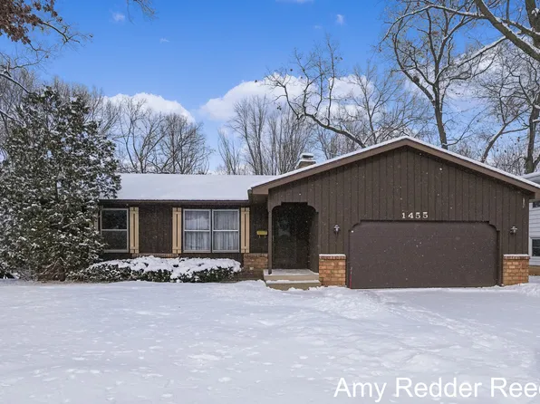 1455 Maplelawn St SW, Wyoming, MI 49509