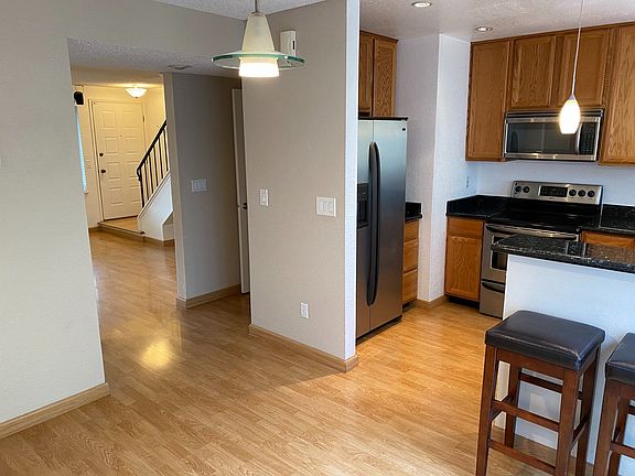 3rd image of 506 Holly Hock Ct