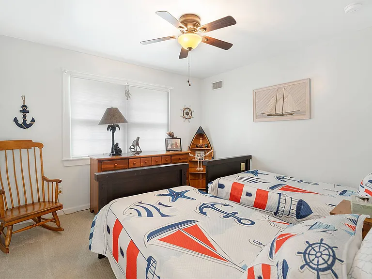 156 Maggie Dr — Photo 12