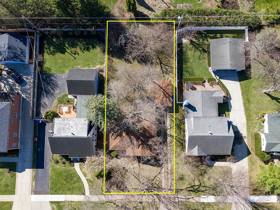2nd image of 2325 Illinois Rd