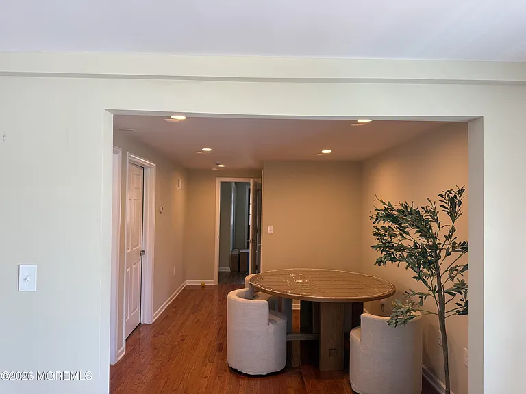 116 Cornell Ave — Photo 8