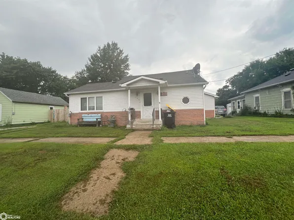 306 S Division St, Creston, IA 50801