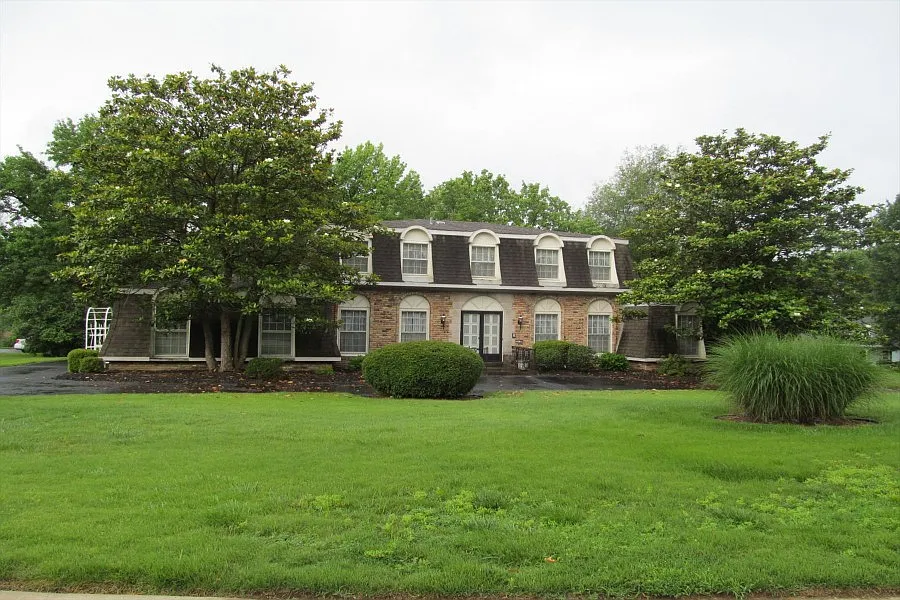 14198 Parliament Dr photo 1