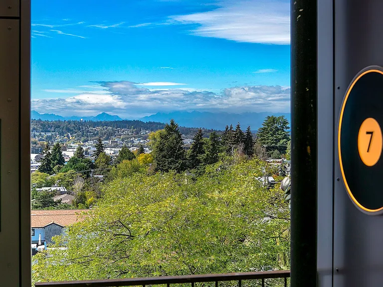 Fremont View: Modern Classic Collection — Photo 12