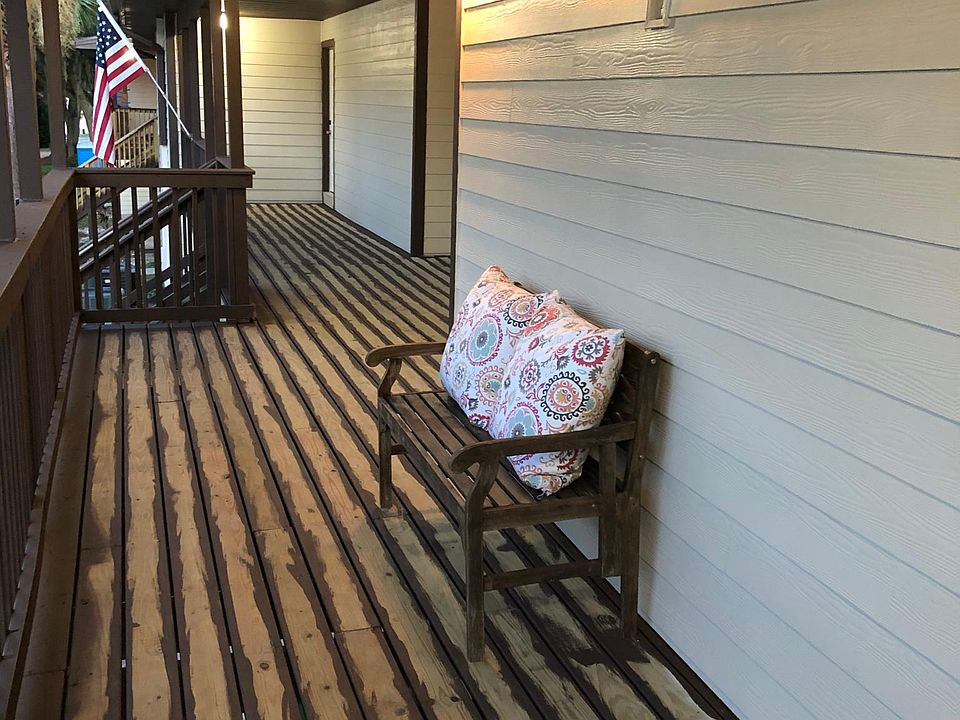 1st image of 16204 Sandalwood Dr #16204