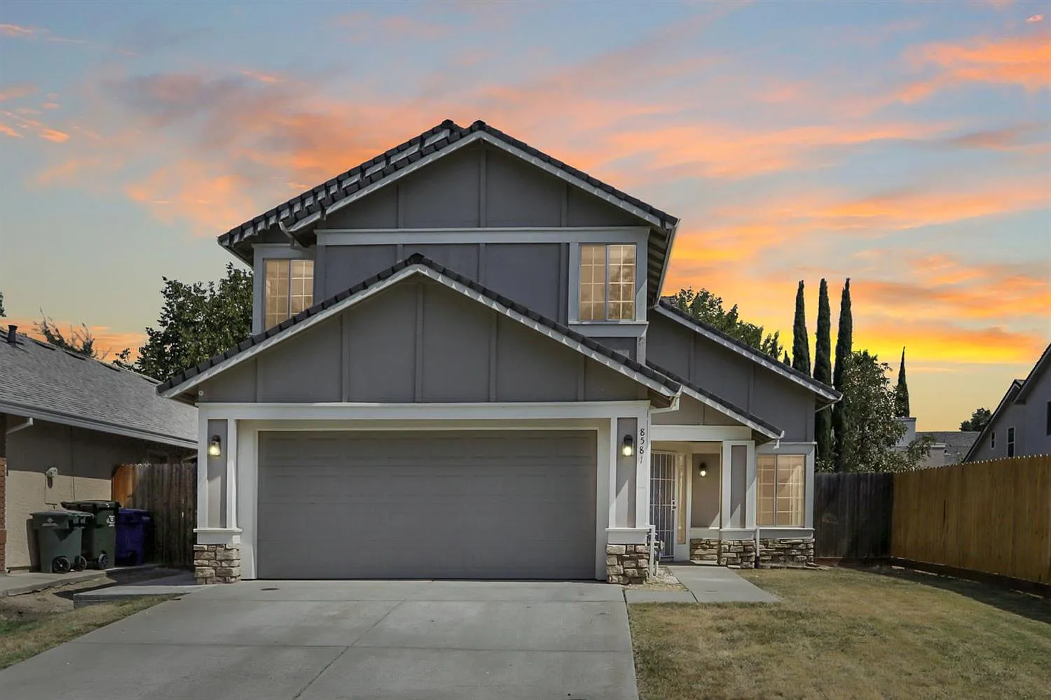 8581 Sunnybrae Dr photo 1
