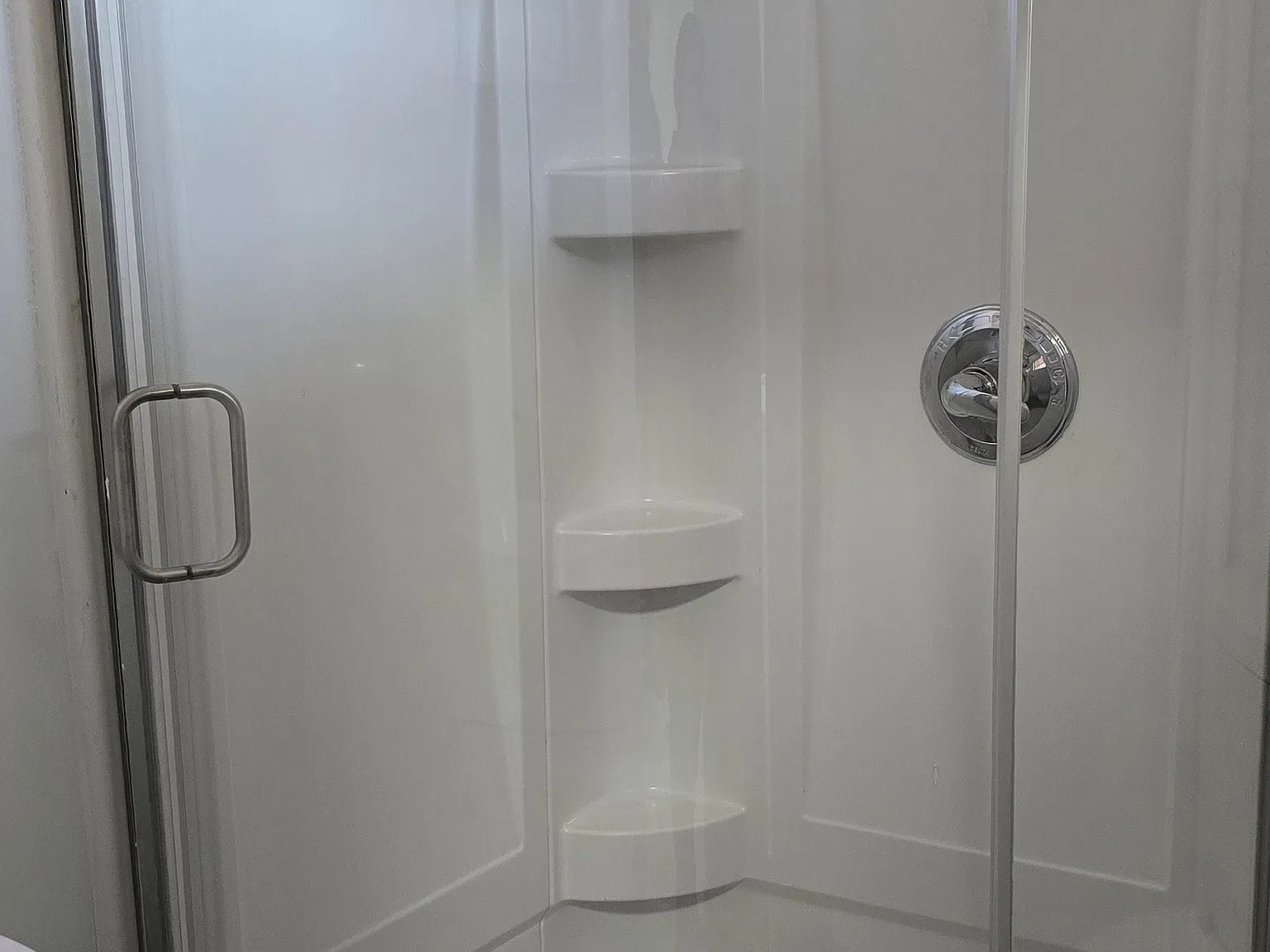2 bed, 2181 sqft, $1,450 — Photo 2