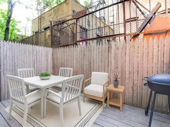 246 Mott Street image 4 of 5