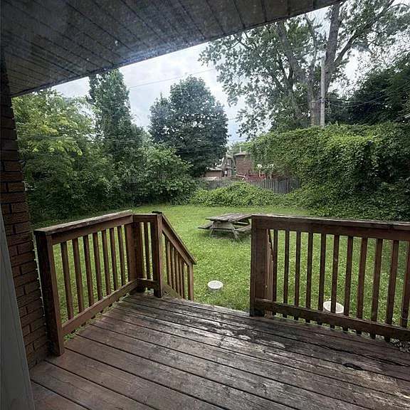 471 Randolph Ave — Photo 16