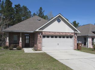 17067 Palm Ridge Dr, Diberville, MS 39540