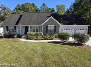 345 Farina Dr, Havelock, NC 28532