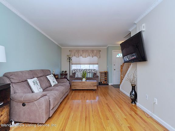 3rd image of 143 Twombly Ave
