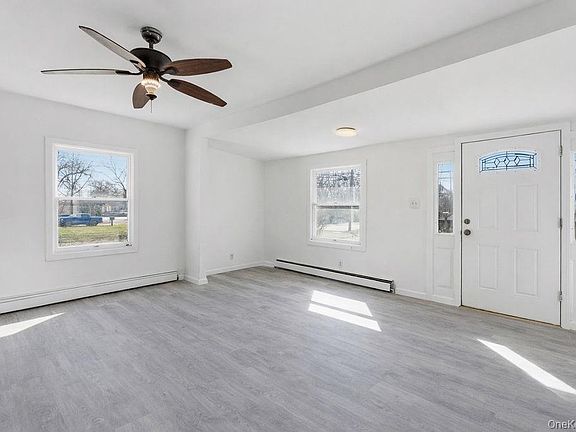 3rd image of 173 Ferndale Boulevard