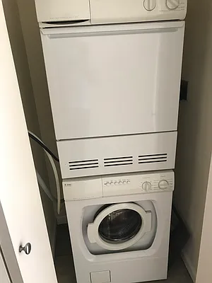 Rented by Compass | media 40