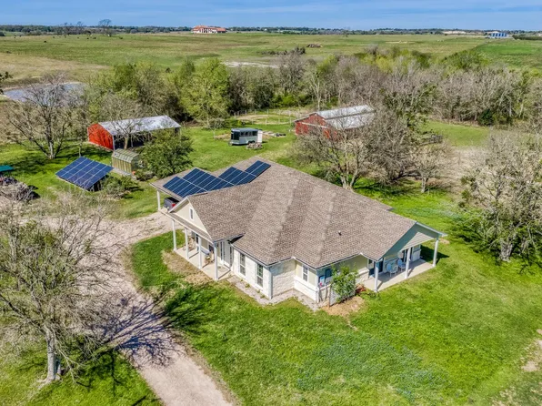 6510 Ganske Rd, Burton, TX 77835