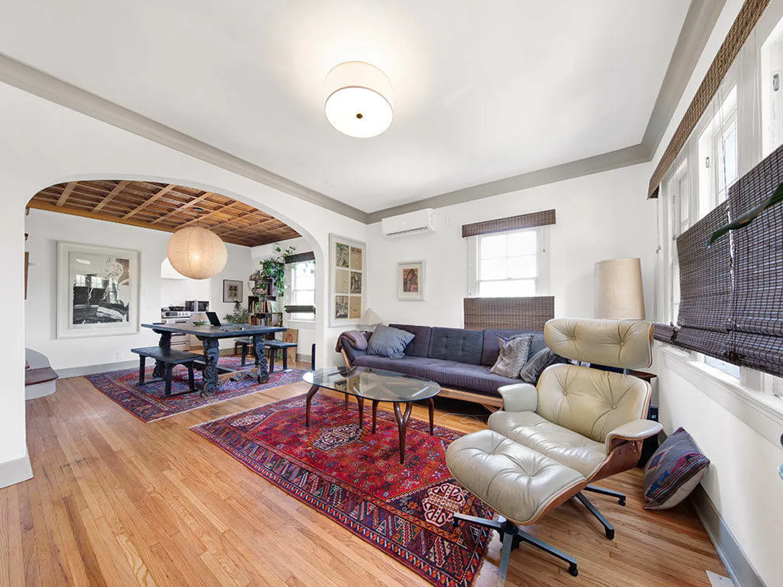 2 bed, 1000 sqft, $4,400 — Photo 2