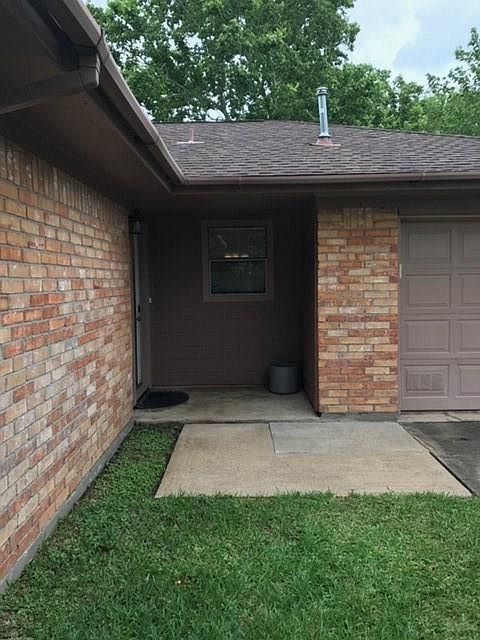 1st image of 8511 Fairbrook Ln