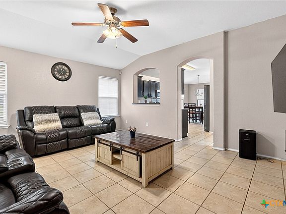 4th image of 5924 Huntington Dr