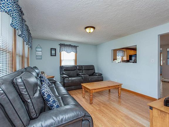 2nd image of 27 Glenridge Ave