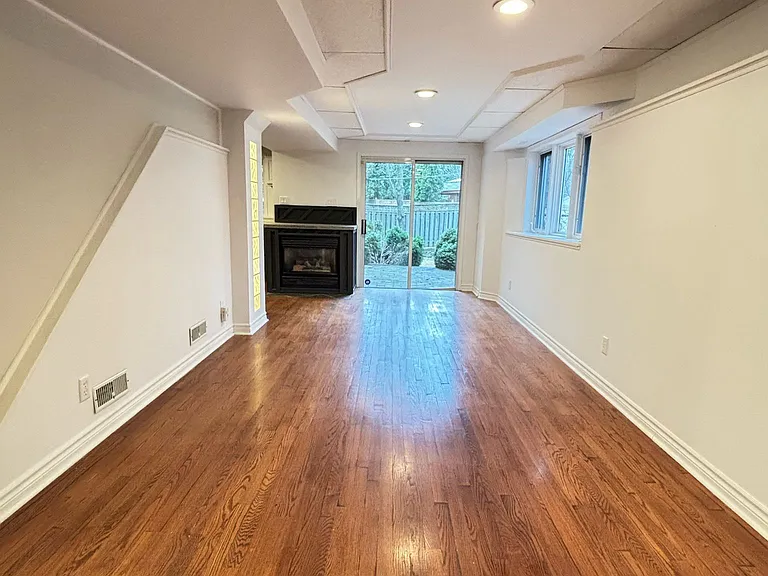 410 Clearmeadow Blvd #BSMNT — Photo 4
