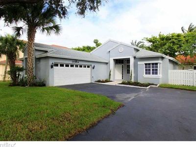 10664 Lago Welleby Dr, Fort Lauderdale, FL, 33351