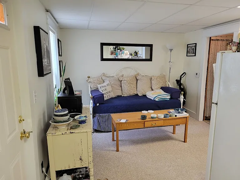 28 Pleasant St — Photo 4