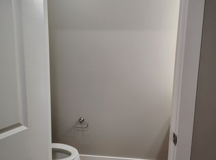 821 SE Hackberry Dr, Topeka, KS 66607