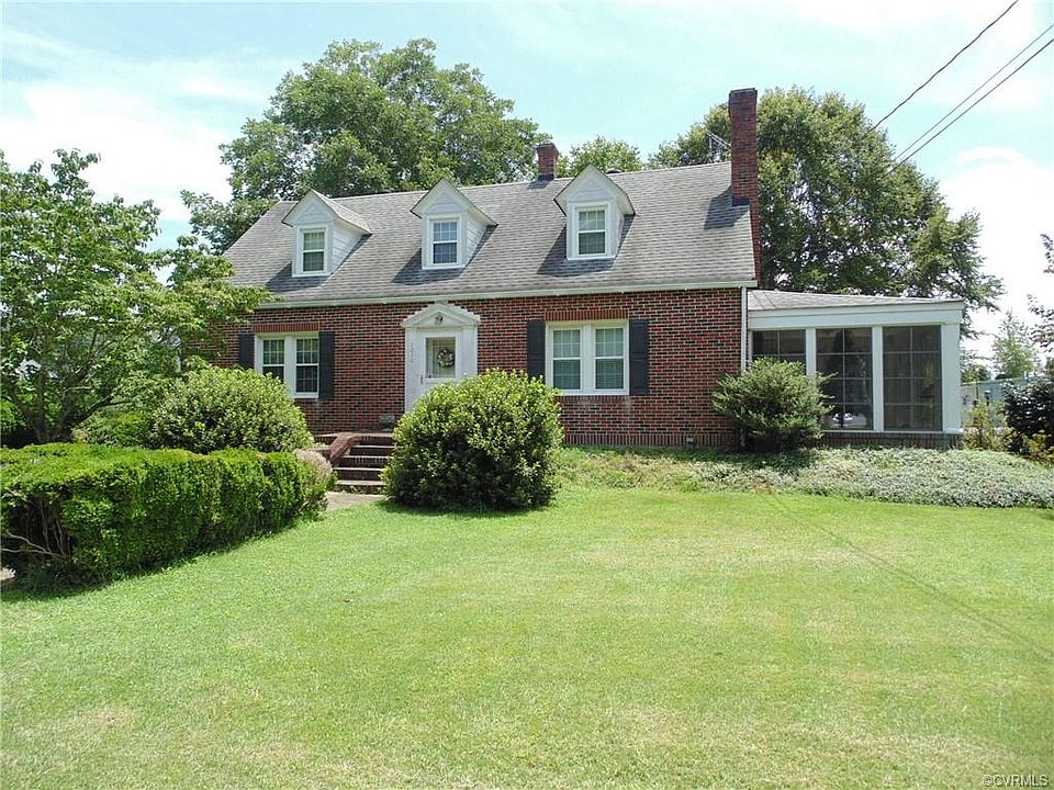 1st image of 1010 E Magnolia Ave