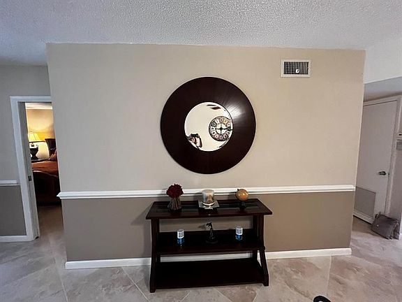 5th image of 2660 Southurst Ter #22