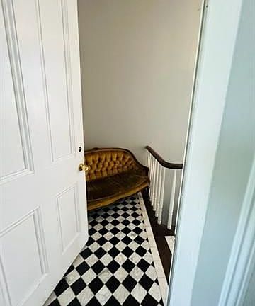 2nd image of 719 Esplanade Ave