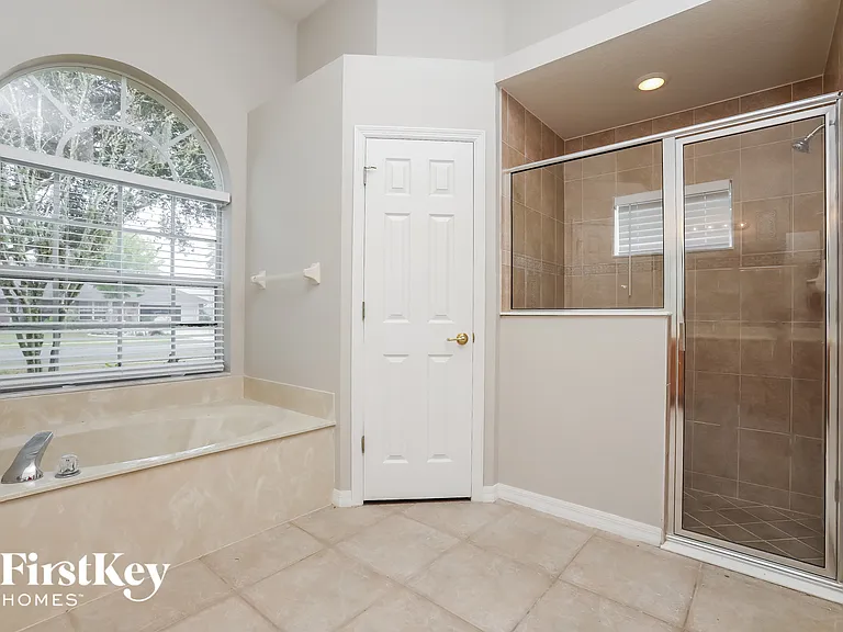 1850 Beth Ct — Photo 10