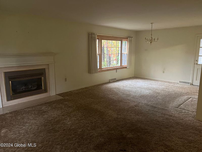 5th image of 79 Van Wie Terrace