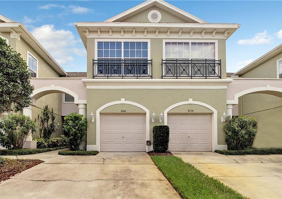 1st image of 2140 Park Crescent Dr
