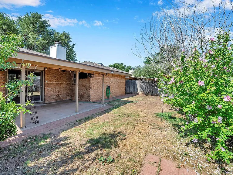 4202 Merrill Dr — Photo 33