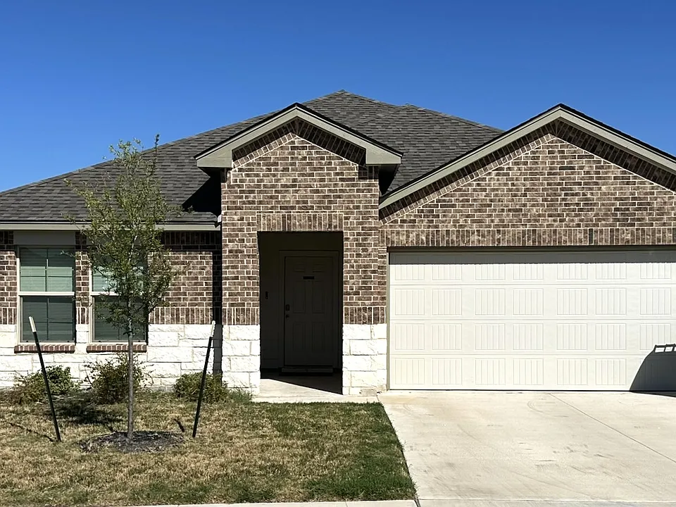 1201 Lindsey Dr
