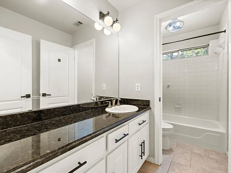 2114 Hilton Head Dr — Photo 27