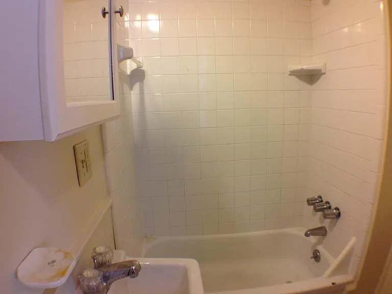 28 Union Ave NE #2 — Photo 6