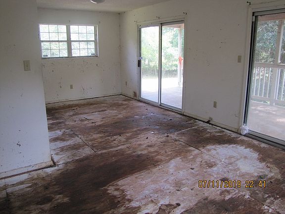 3rd image of 1949 Tifton Hwy