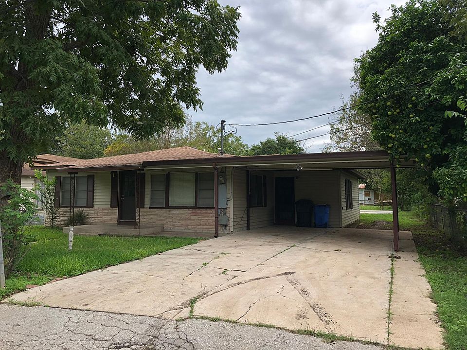 1st image of 640 Flores St