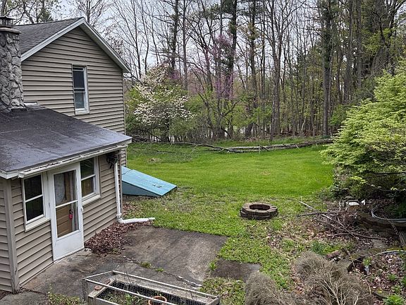 3rd image of 884 Bunn Hill Rd