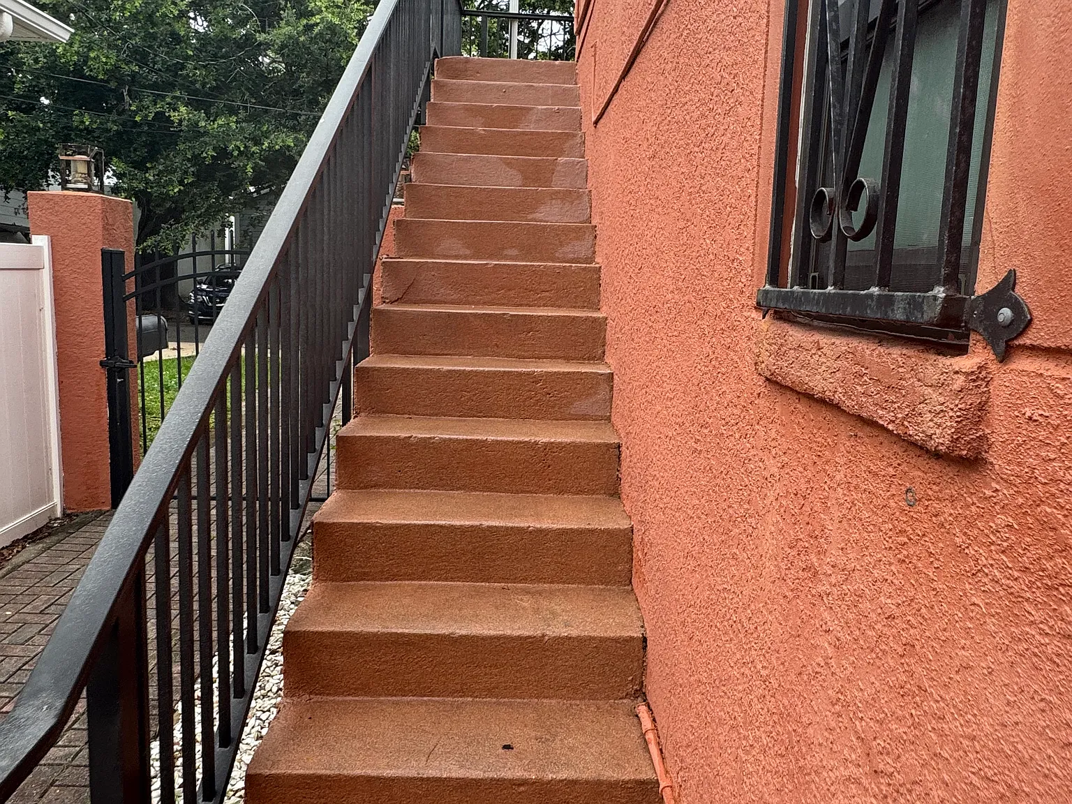 2 bed, 1100 sqft, $1,700 — Photo 3