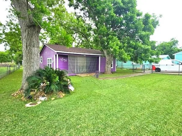 3621 Sir Gawain Dr N, Bay City, TX 77414