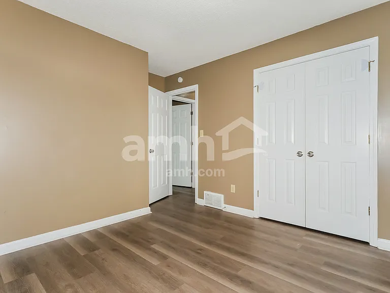 1377 Marhill Cv — Photo 11