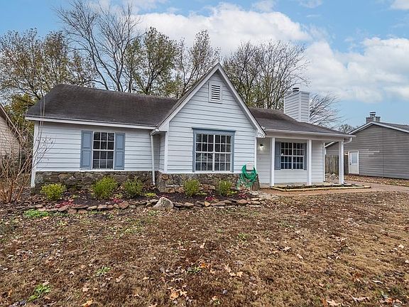 2nd image of 6725 Elmore Woods Ln