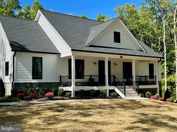 201 Cannery Ridge Ln, Cross Junction, VA 22625