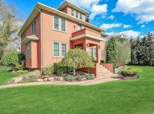 61 Little East Neck Rd, Babylon, NY 11702