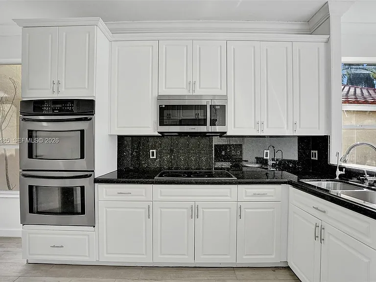 2508 Cardamon Ave — Photo 6